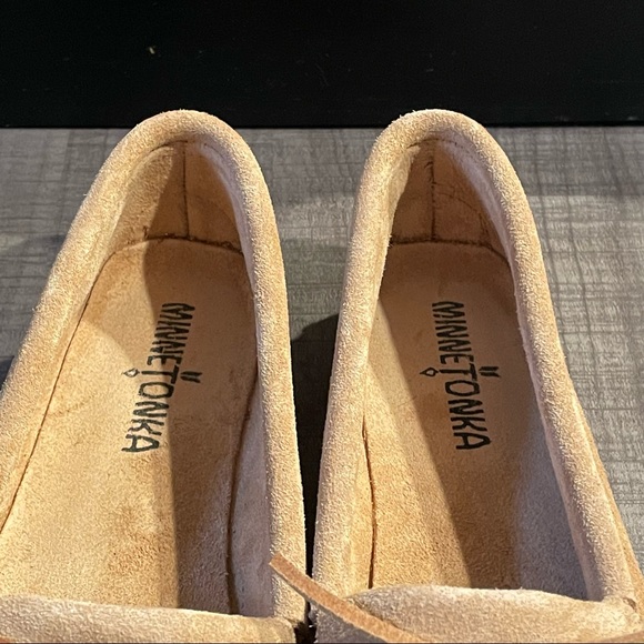 Minnetonka Brown Suede Women’s Thunderbird Beaded Moccasin Size 7 - Picture 5 of 12